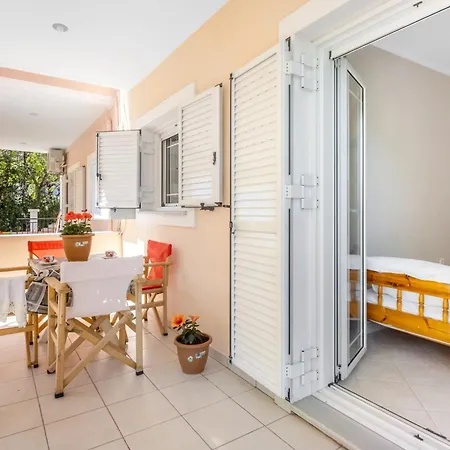 Apartamento Paraskevi *